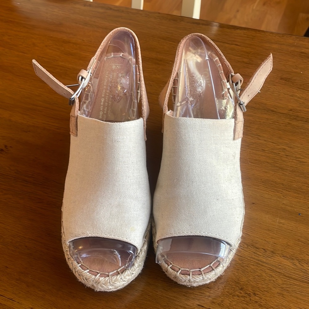 Never worn Toms Wedges